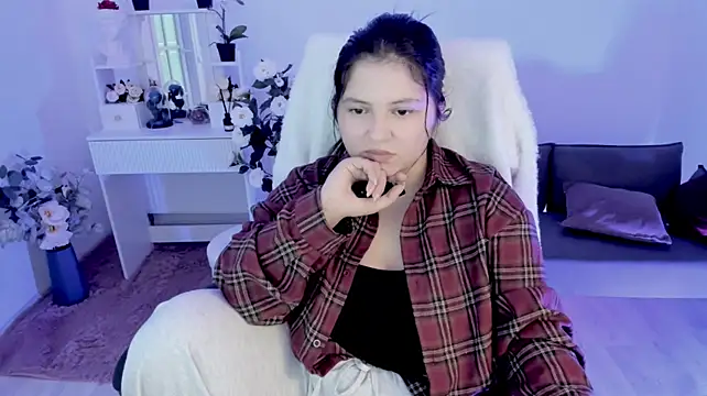 DiaAngell stripchat live cam model