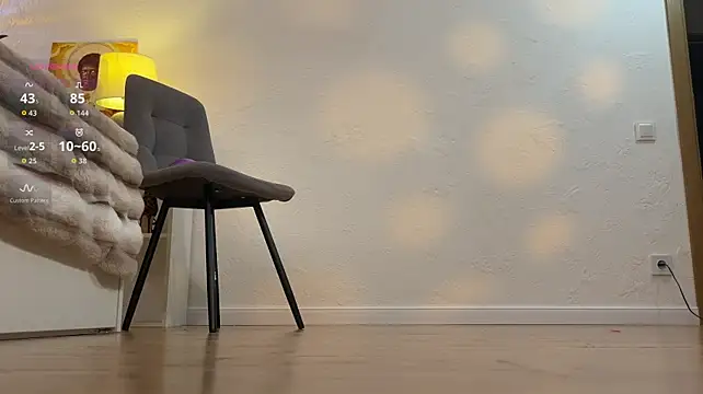ginavontease stripchat live cam model