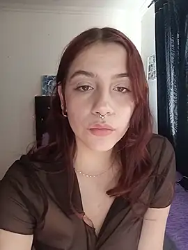 Regina_blum stripchat live cam model