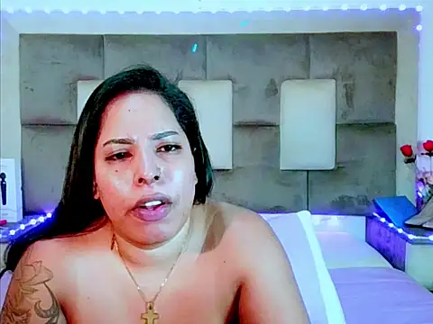 indiantopaz694u stripchat live cam model