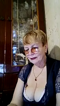SophieBurns stripchat live cam model