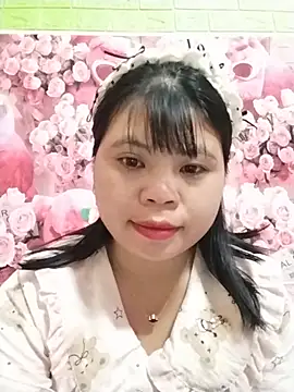 Xuka_lyss stripchat live cam model
