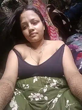 Red_Hot_2 stripchat live cam model