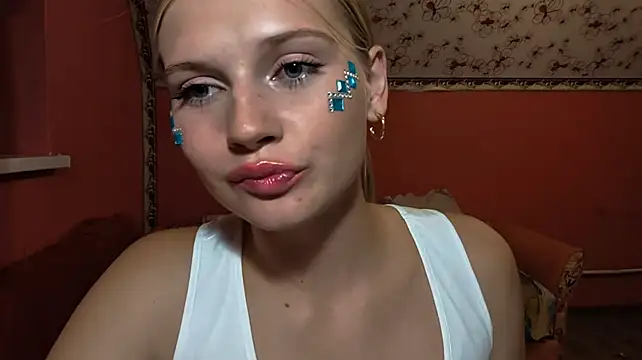 LavelleHolbrook stripchat live cam model