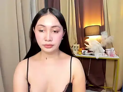 aliah_finly stripchat live cam model