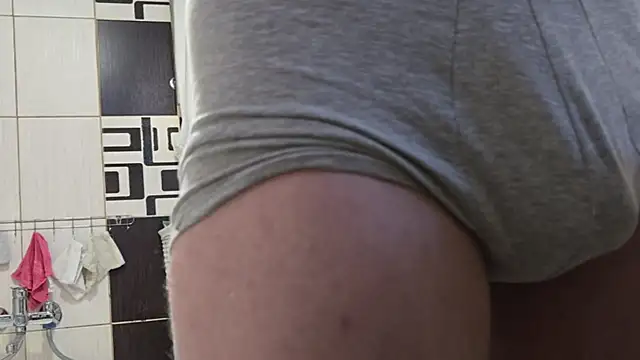 Vuitton stripchat live cam model