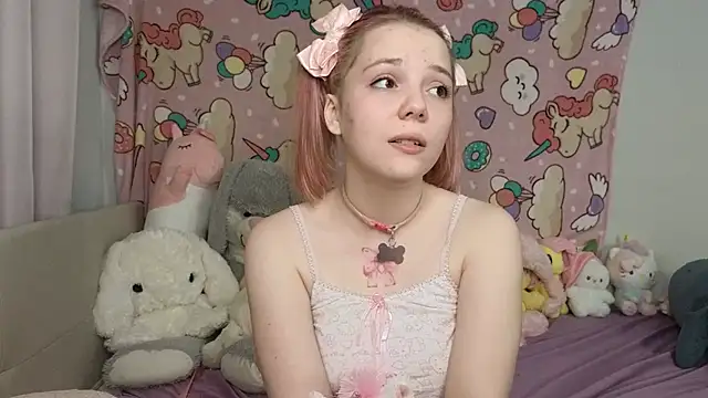PrincessLittleKiki stripchat live cam model