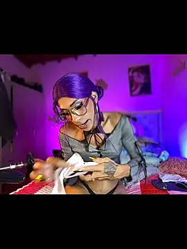 Naugth_channel_ts stripchat live cam model