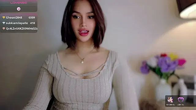 Anna_HollyDoll stripchat live cam model