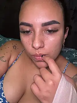 Damnhot26 stripchat live cam model