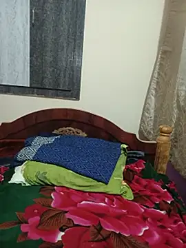Madhusri_Tamil_Telugu stripchat live cam model