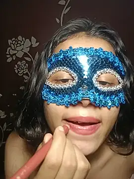 Sommiya_love stripchat live cam model