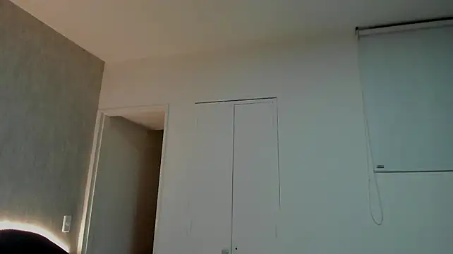AriaLuxx stripchat live cam model