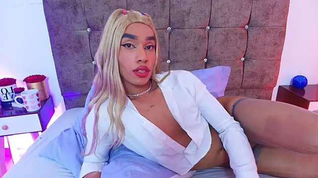 DanikaPaterrson stripchat live cam model