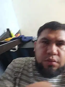 omarcastavergas stripchat live cam model
