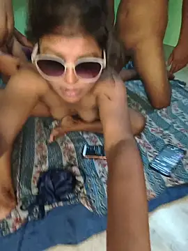 Desi_bubble_01 stripchat live cam model