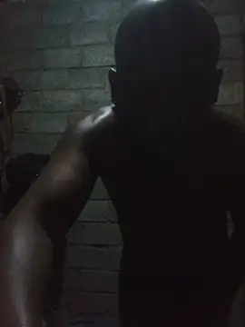 WiseDi stripchat live cam model