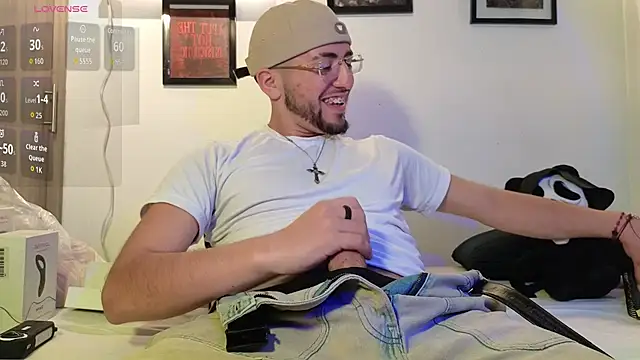 AresMassimoX stripchat live cam model