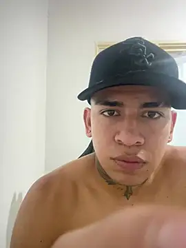 alexisthickcock stripchat live cam model