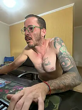 CoyoteDuMato stripchat live cam model