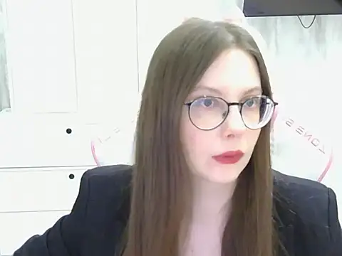 Elvirada stripchat live cam model