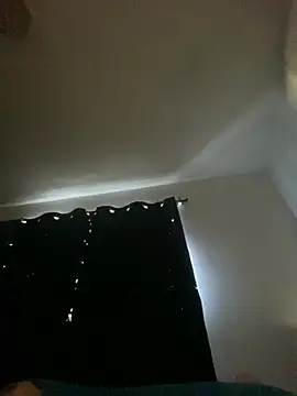 GusanoDelicioso stripchat live cam model