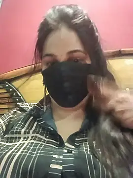 0Muskaan stripchat live cam model