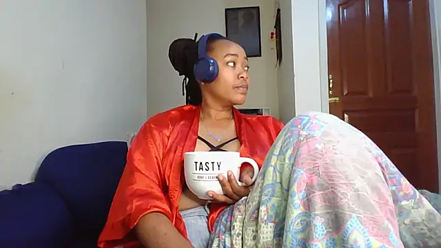 atara_seren stripchat live cam model