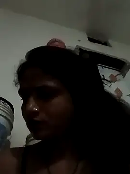 Mahi_902 stripchat live cam model