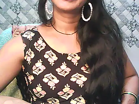 tara-gupta1 stripchat live cam model