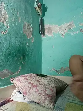 SANIYAMIRZA stripchat live cam model
