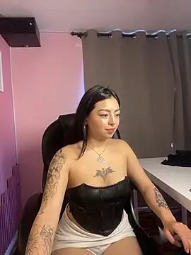 Valu_euphoria stripchat live cam model
