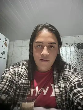 larysinha stripchat live cam model