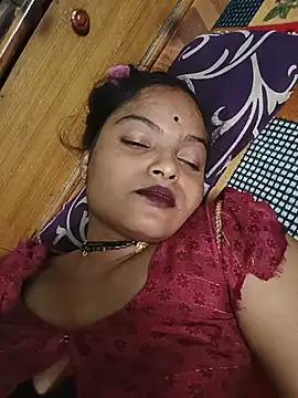 Manbi_bhabi stripchat live cam model