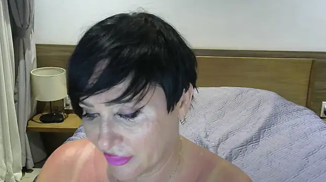 Kleotempt stripchat live cam model
