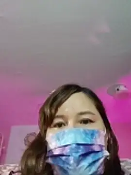 lililuo stripchat live cam model