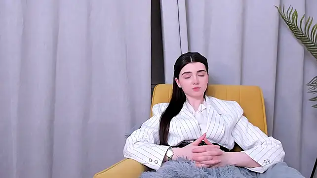 PhebeSebranek stripchat live cam model
