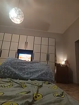 MarikaMilff stripchat live cam model