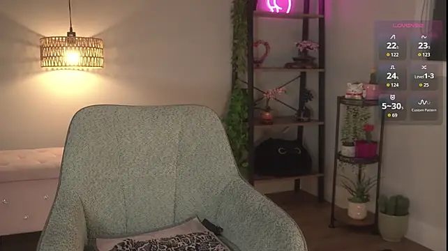 Mysticxkitty stripchat live cam model