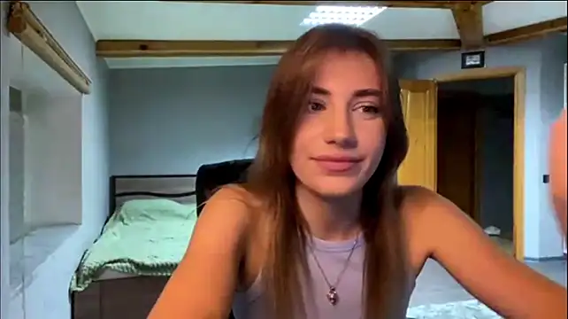 simmisweet stripchat live cam model