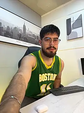 DomBoy_ stripchat live cam model
