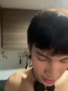max_hunter1 stripchat live cam model