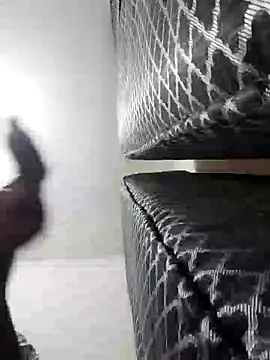 fatineae1 stripchat live cam model