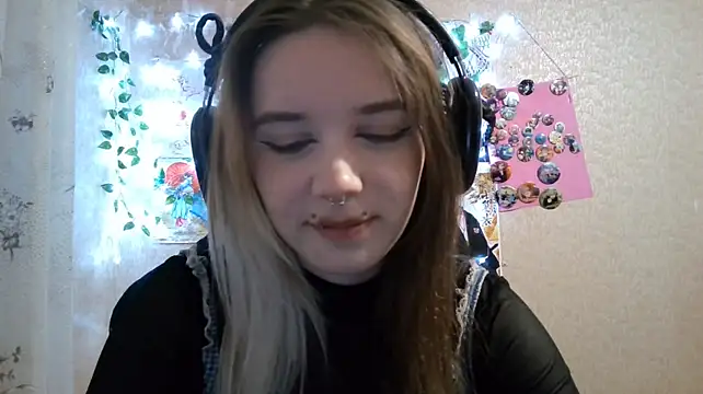MilaTyan stripchat live cam model