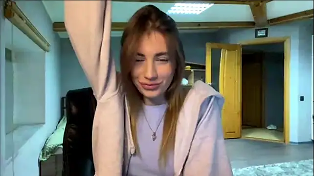 simmisweet stripchat live cam model