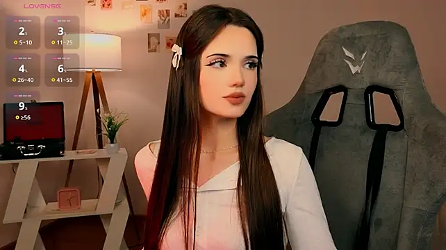 serenenov stripchat live cam model