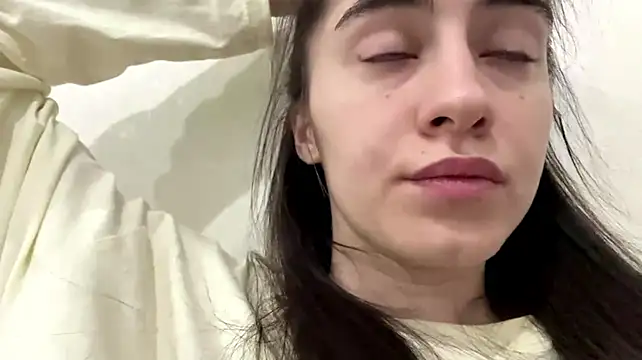 raisatdj stripchat live cam model