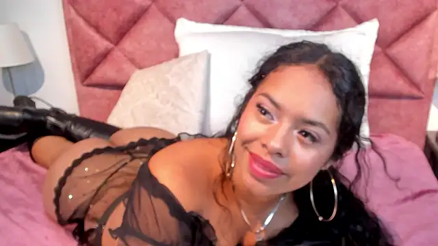 ANAMARIA_GUZMAN18 stripchat live cam model