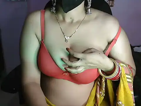 kaviya_thakur0 stripchat live cam model