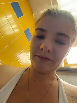 Holy_Tereza stripchat live cam model